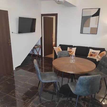 Seaview Apartment *