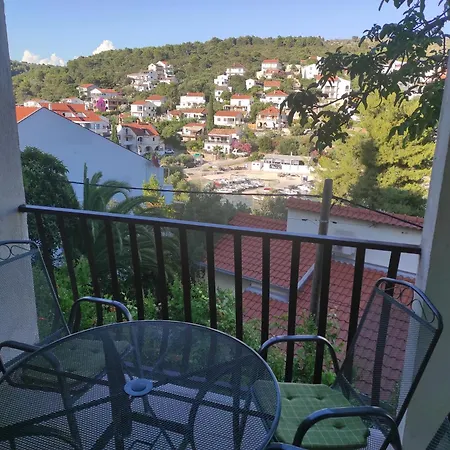 Seaview Apartament *