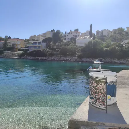 Seaview Okrug Gornji